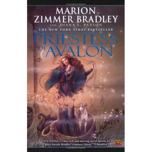 Diana L. Paxson, Marion Zimmer Bradley: Priestess of Avalon (Paperback, 2002, Roc)