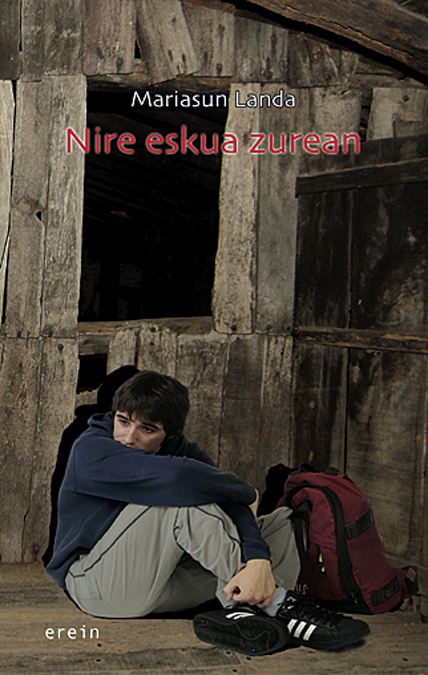 Mariasun Landa: Nire eskua zurean (Basque language, 2015, Erein)