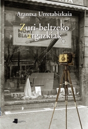 Zuri-beltzeko argazkiak (Euskara language, 2014, Pamiela)